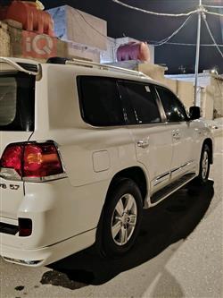 تويوتا لاندكروزر